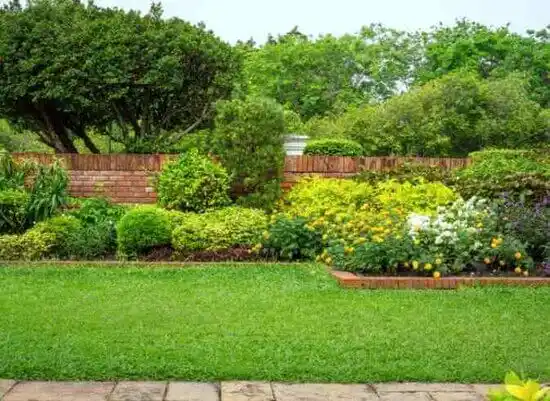 landscaping services Flint Hill